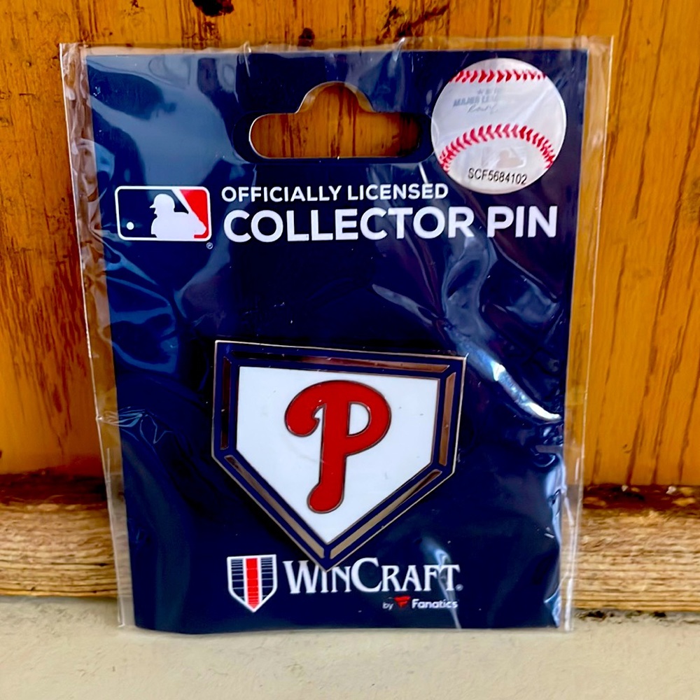 Philadelphia Phillies homeplate pin hat lapel collector